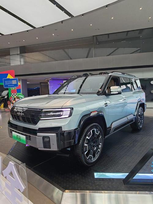 深圳南山区德维铁企业管理咨询比亚迪方程豹硬派越野的爆款，英菲尼迪35周年与你共成长